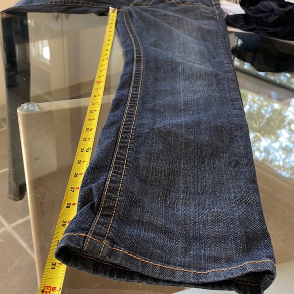Tommy Hilfiger, 8, straight, 98% Cotton,2% spandex.Factory distressed. EUC - Picture 7 of 8